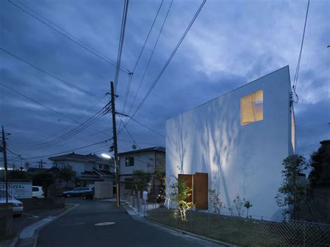 Inside Out House By Takeshi Hosaka Architects