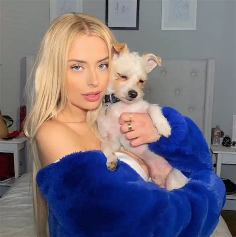 Corinna Kopf Bio, Age, Net Worth (2023) Wikipedia, Biography, Boyfriend ...