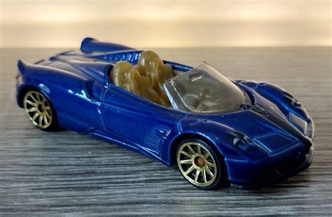 Hot Wheels 17 Pagani Huayra Roadster Dtw86 410 Torun Licytacja Na