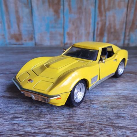 Carrinho Miniatura De Ferro Antigo Sunny Side Corvette