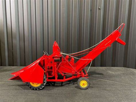 Mh Self Propelled Corn Picker Custom Aumann Auctions Inc