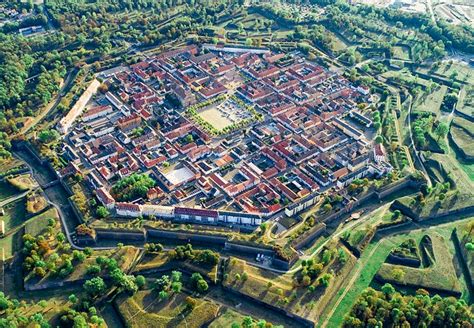 Les Fortifications De Vauban Un Patrimoine Mondial De Lhumanit J