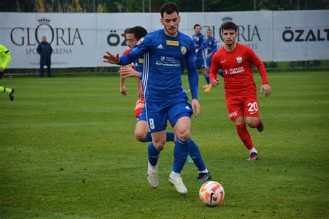 Angelo Henriquez nepolevuje a Miedź Legnica opět vítězí VIDEO