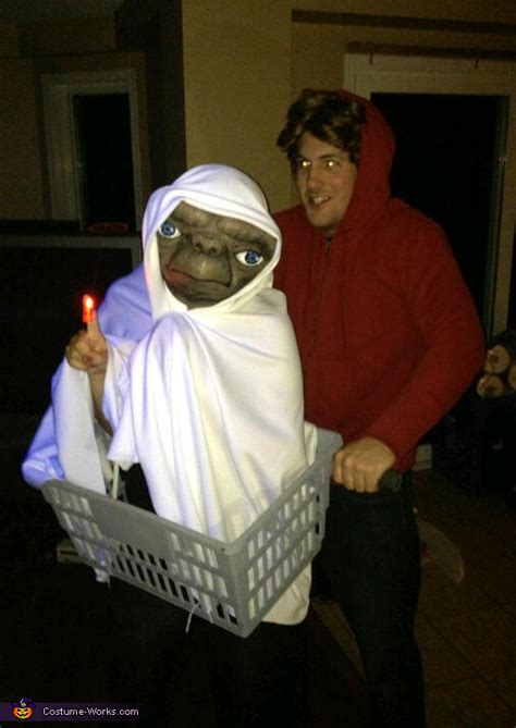 E.T. and Elliot Couples Halloween Costume