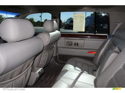 Black Interior 1996 Cadillac DeVille Sedan Photo #38240767 | GTCarLot.com