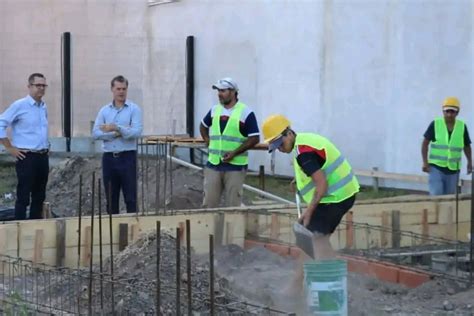 El Intendente Piaggio Recorrió La Obra De La Casa De La Diversidad Municipalidad Gualeguaychú