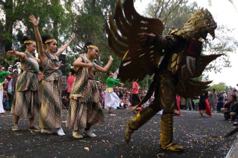 Contoh Soal Tentang Keragaman Budaya Di Indonesia Mosaicone Hot Sex