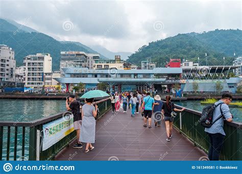 Many Tourists Are Visiting At Ita Thao Pier In Sun Moon Lake Editorial