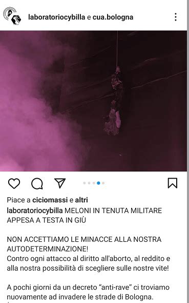 FOTO A Bologna I Centri Sociali Appendono Un Fantoccio Di Giorgia