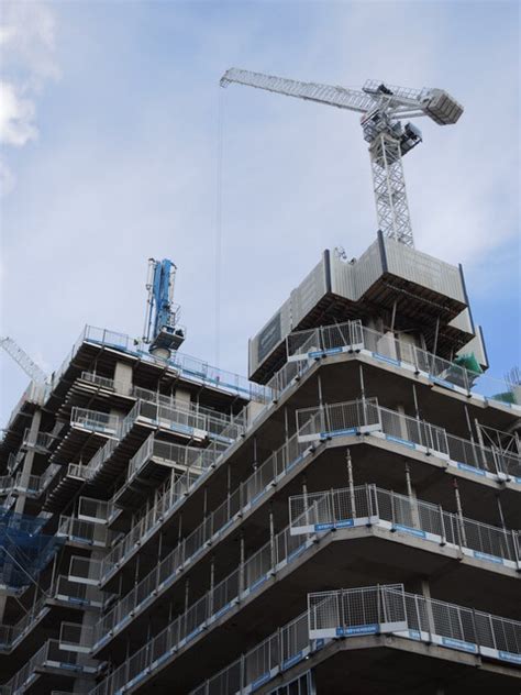 Craning Your Neck On Redcliffe Street Neil Owen Geograph Britain