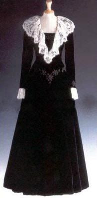 Princess Diana Burial Dress - pic-loaf