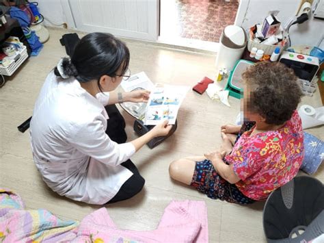 거창군치매안심센터 독거 치매어르신에 폭염안심꾸러미 경남신문