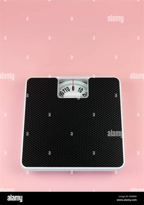 Bathroom Scales Pink Hi Res Stock Photography And Images Alamy