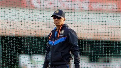 As Rahul Dravid Tests Positive For Covid Bcci Keeps Vvs Laxman On