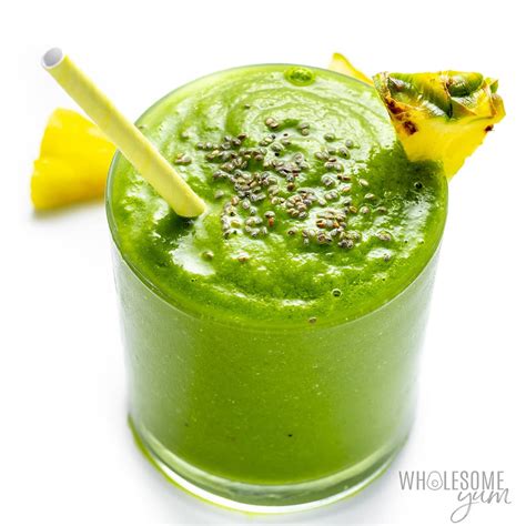 Detox Smoothie (5 Ingredients!) - Wholesome Yum