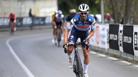 Julian Alaphilippe après sa deuxième place derrière Primoz Roglic Ça