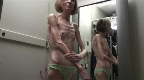 Anorexic MILF Sonja Tnaflix