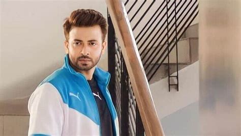 Bangladesh Shakib Khan ১০০ কোটির মানহানির মামলা আমি অসুস্থ জানিয়ে