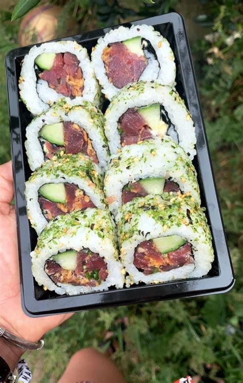 Ura Maki Spicy Maguro 8 Stuks Mr Bento