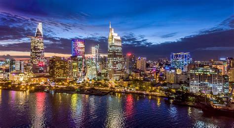 Ho Chi Minh City at Night [1600 x 900] : r/CityPorn