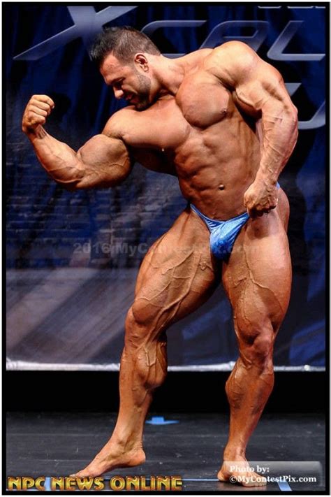 Brazilian Men And World Bodybuilders Steve Kuclo O Corcel Mesti O Do