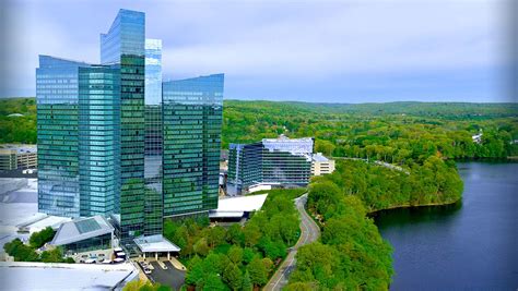 Mohegan Sun Voted Best Casino Hotel for 6th Year - Indian Gaming