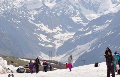 No 1 Kullu Manali Tour Package | Call Now for Best Deals