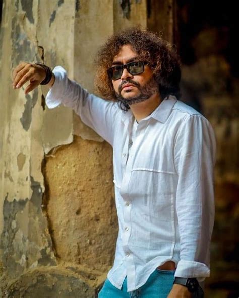 Bengals Most Stylish Rupam Islam Of Melodious Songs And Stylish