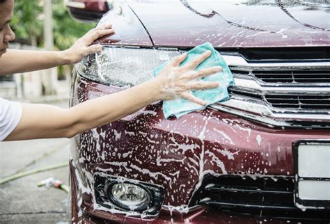 Keep Your Car Gleaming Washing My Car At Home