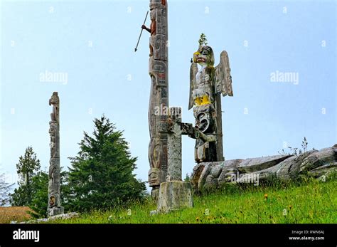 Namgis First Nation Totem Poles Namgis Burial Grounds The Village Of