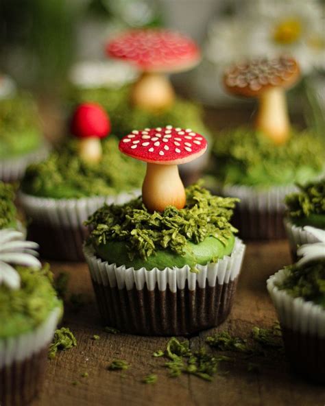 MUSHROOM CHOCOLATE Cupcakes With Edible Moss Stuffed Mushrooms