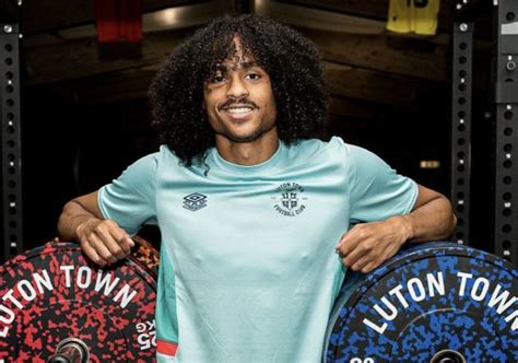 Manchester United Pocket 1m As Tahith Chong Joins Luton Town