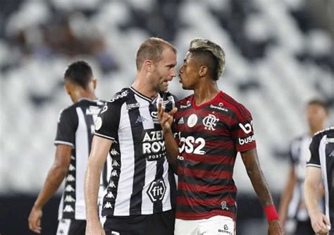 Flamengo x Botafogo prováveis times onde acompanhar desfalques e