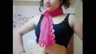 Cute Bubbly College Girl Anuradha Hot Navel Show Indian Porn Mov