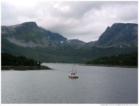 Fjords. (Photo ID 10426-tromsosl)