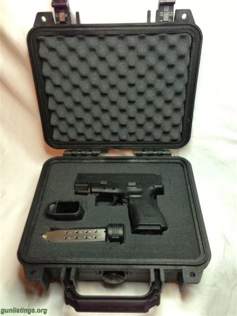 Gunlistings.org - Pistols Springfield Armory XD 40 Subcompact With Extras