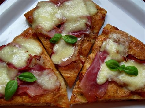 Pizza Ultra Rapida Cu Prosciutto Si Mozzarella Caietul Cu Retete