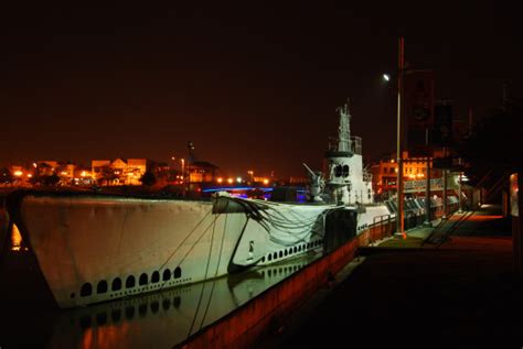 Wisconsin Maritime Museum and WWII Submarine - Manitowoc - Two Rivers ...