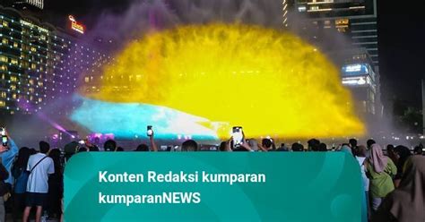 Foto Warga Serbu Car Free Night Sambut Tahun Baru Di Bundaran Hi