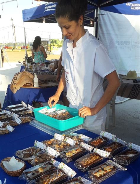 Aparecieron Los Budines Y Panes Dulces A Dos Meses De Las Fiestas