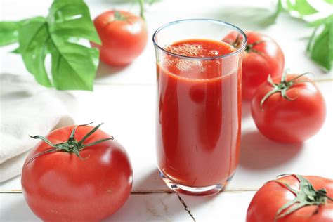 Tomatensaft 10 Gesunde Wirkungen 4 Tipps Zum Selbermachen