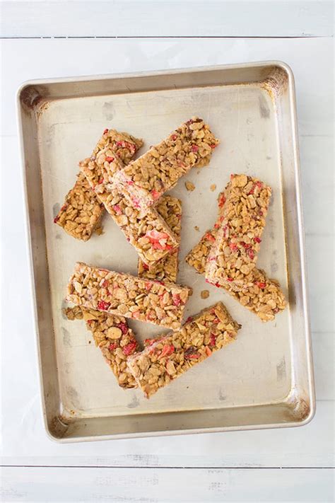 Strawberry And Almond Cereal Bars