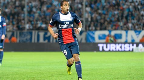 Mercato Psg Lucas D J En Instance De D Part Le Sport