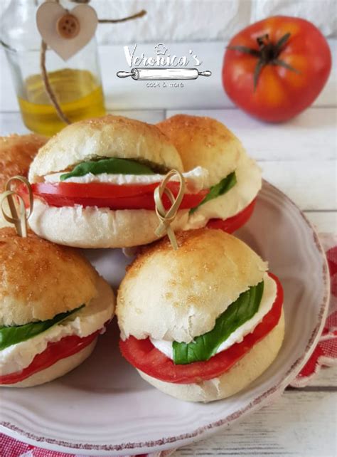 Panini Mozzarella E Pomodoro Ricetta Bimby