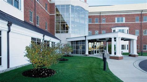 Lurie Children's at Northwestern Medicine Grayslake Outpatient Center ...