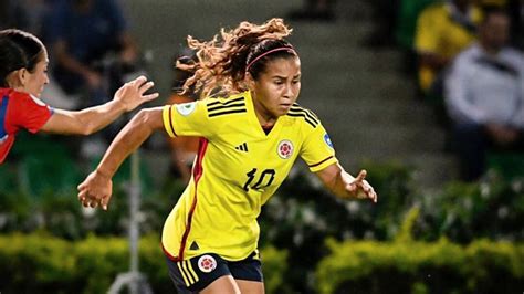 A Los Papás De Leicy Santos Estrella De La Selección Colombia Se Les