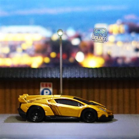 Jual HOT WHEELS LAMBORGHINI VENENO GOLD LOOSE GOOD CONDITION