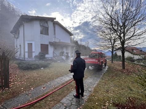 In Fiamme Una Villetta A Montegrino