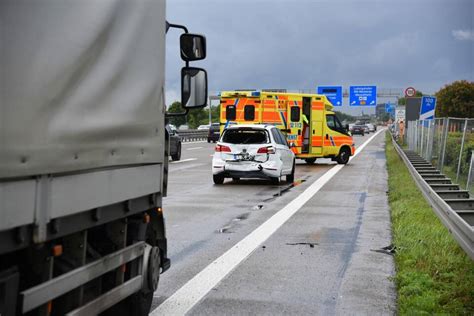 A Bei Mannheim Lastwagen Prallt Auf Vw Update Polizeiberichte