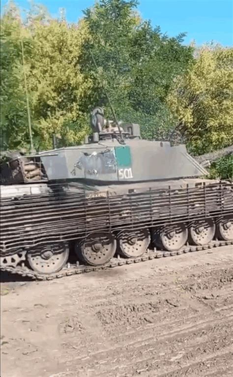 ИЗЛАЗАК ТЕНКА ЧЕЛИНЏЕР 2 ИЗ СЕНКЕ: Стратешка резерва покренута на ...